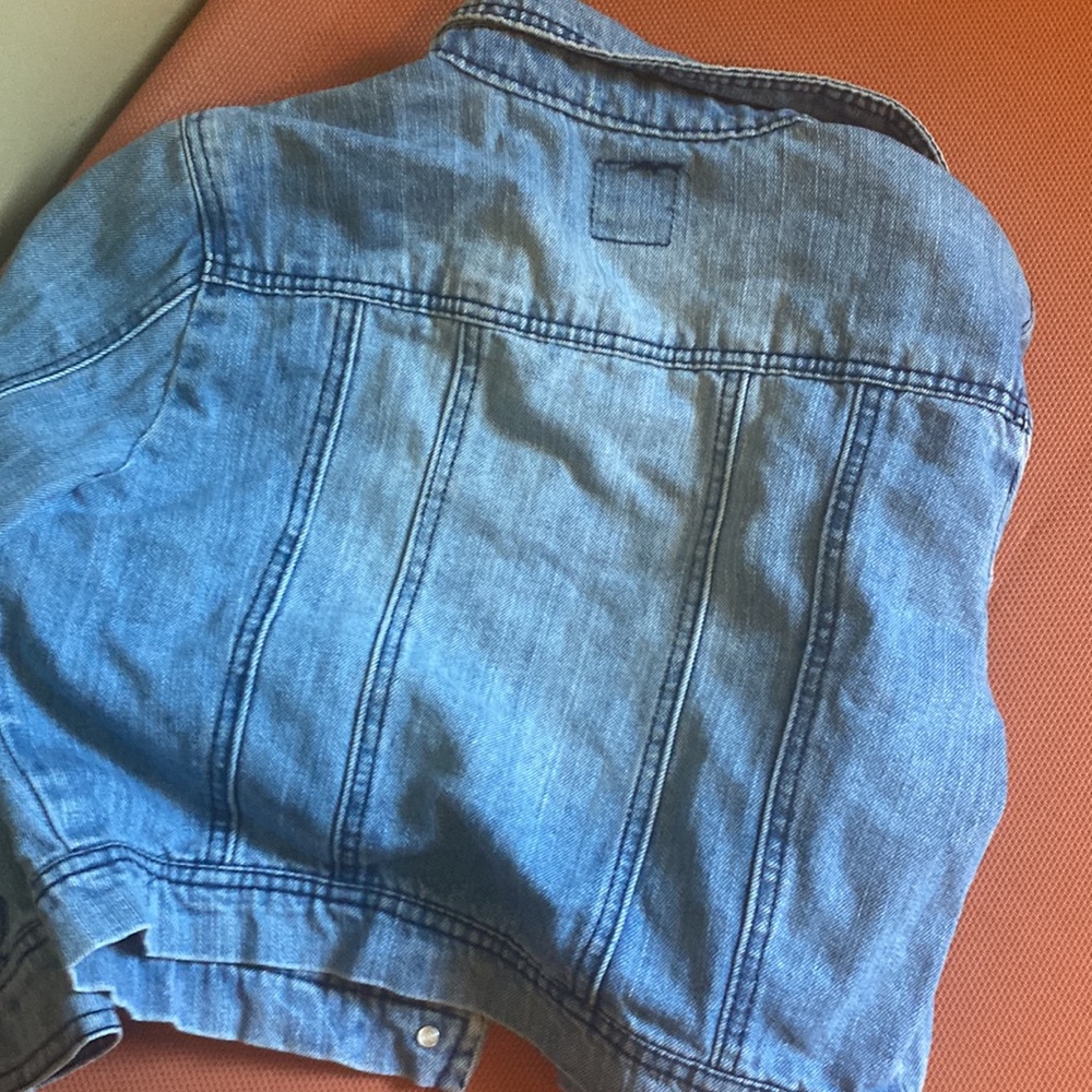 Jean jacket. - Picture 3 of 3